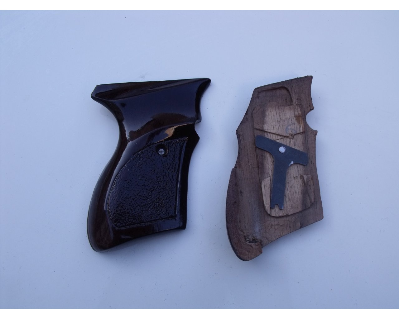 Toma Drvene korice za pištolj Zastava M-70 - Slika 6