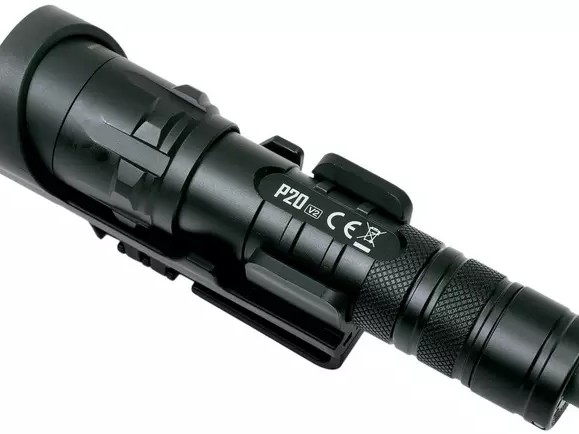 Nitecore ručna taktička lampa P20 V2 - Image 2